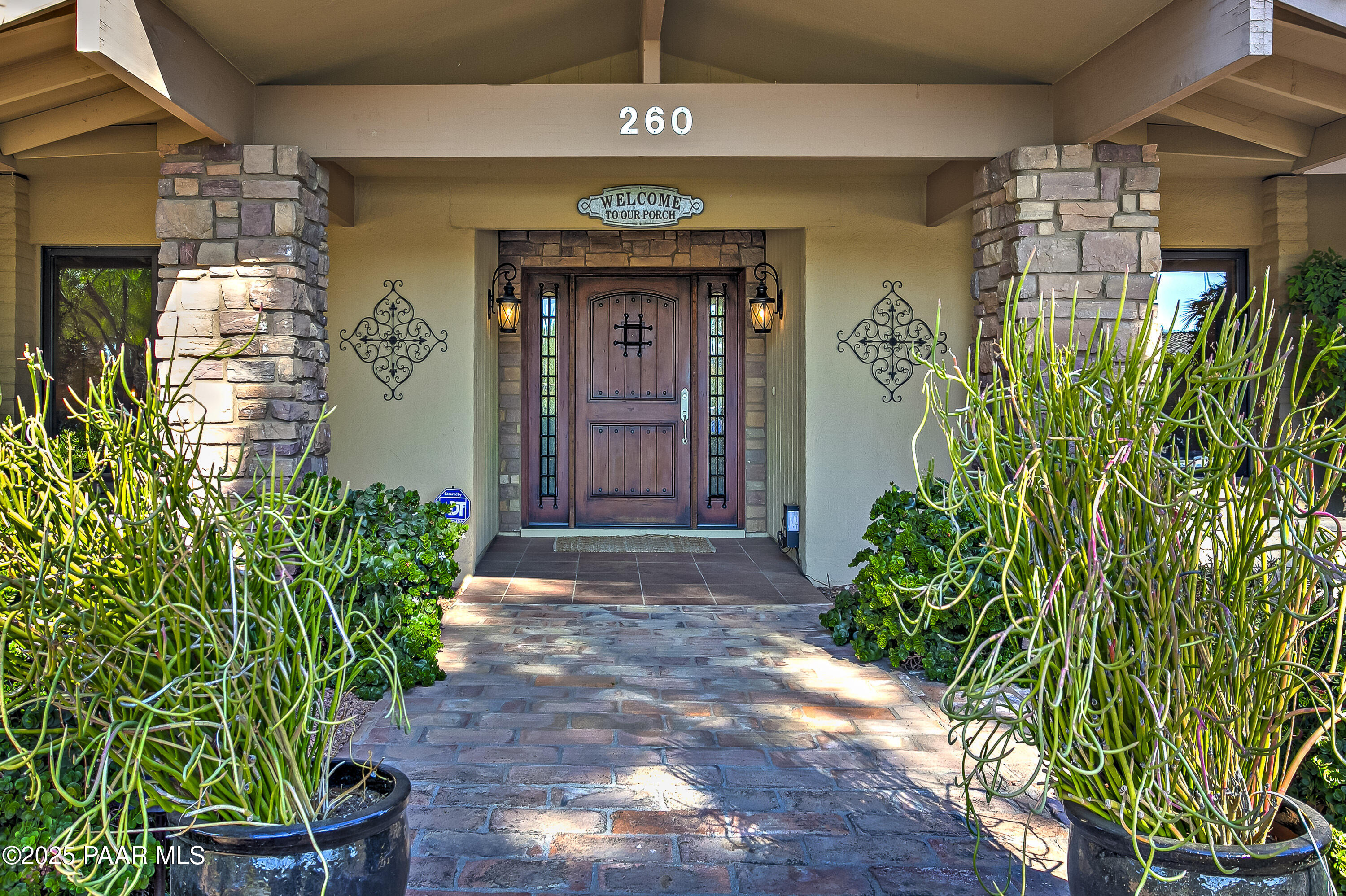 260 E Estero Lane