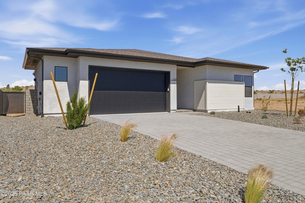 Photo of 5170 N Jeffers Avenue, Prescott Valley, AZ 86314 (MLS # 1084997)