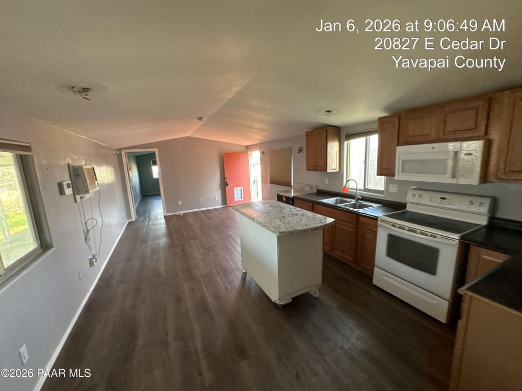 Photo of 20827 E Cedar Drive, Mayer, AZ 86333 (MLS # 1079248)