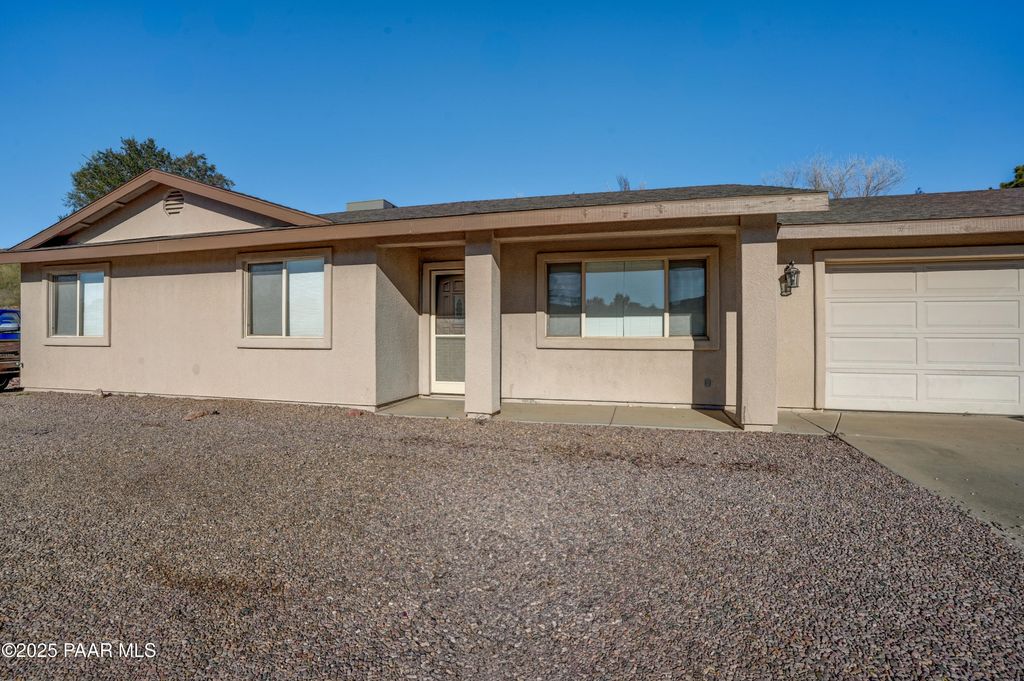 Photo of 5290 N Robert Road, Prescott Valley, AZ 86314 (MLS # 1077251)