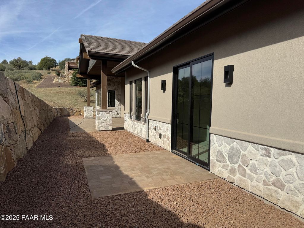 Photo of 125 Rotonda Way, Prescott, AZ 86301 (MLS # 1077462)