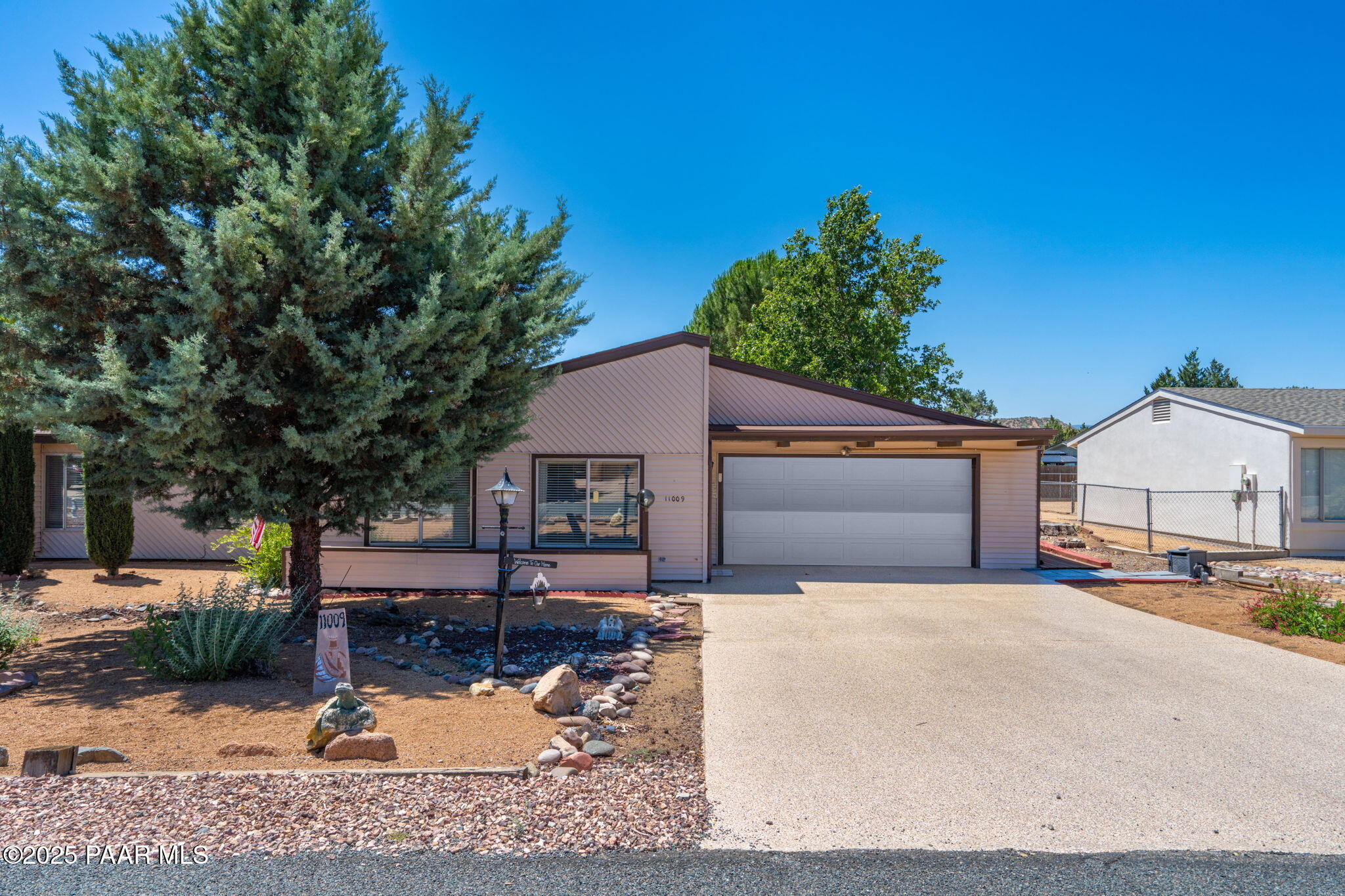 11009 E Lariat Lane
