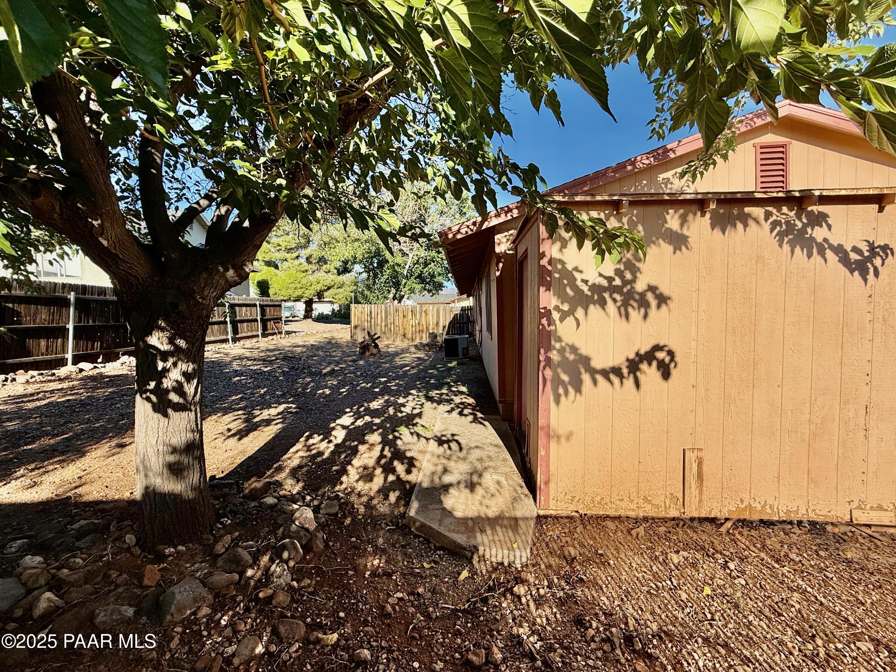 923 E Buena Vista Drive