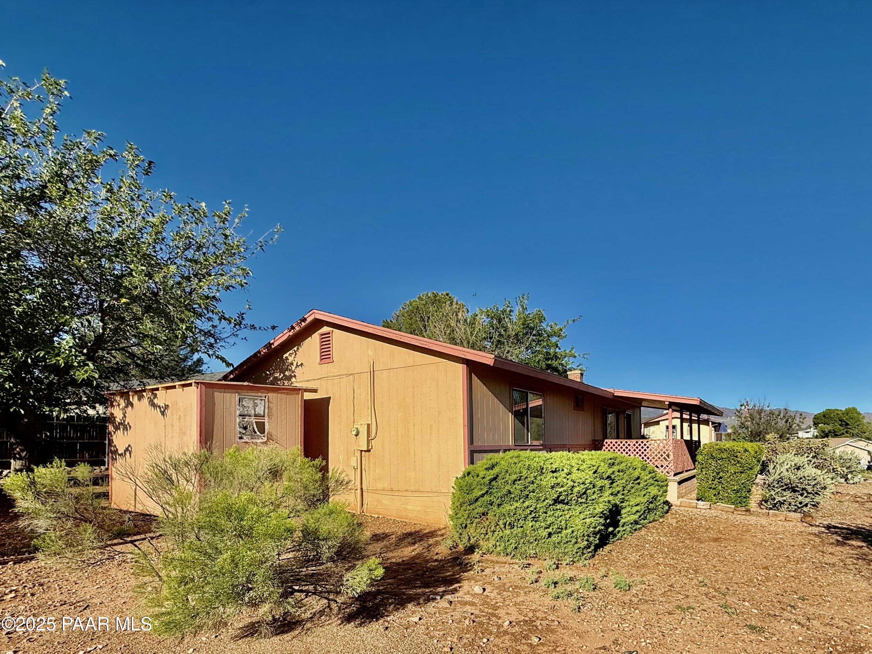 923 E Buena Vista Drive