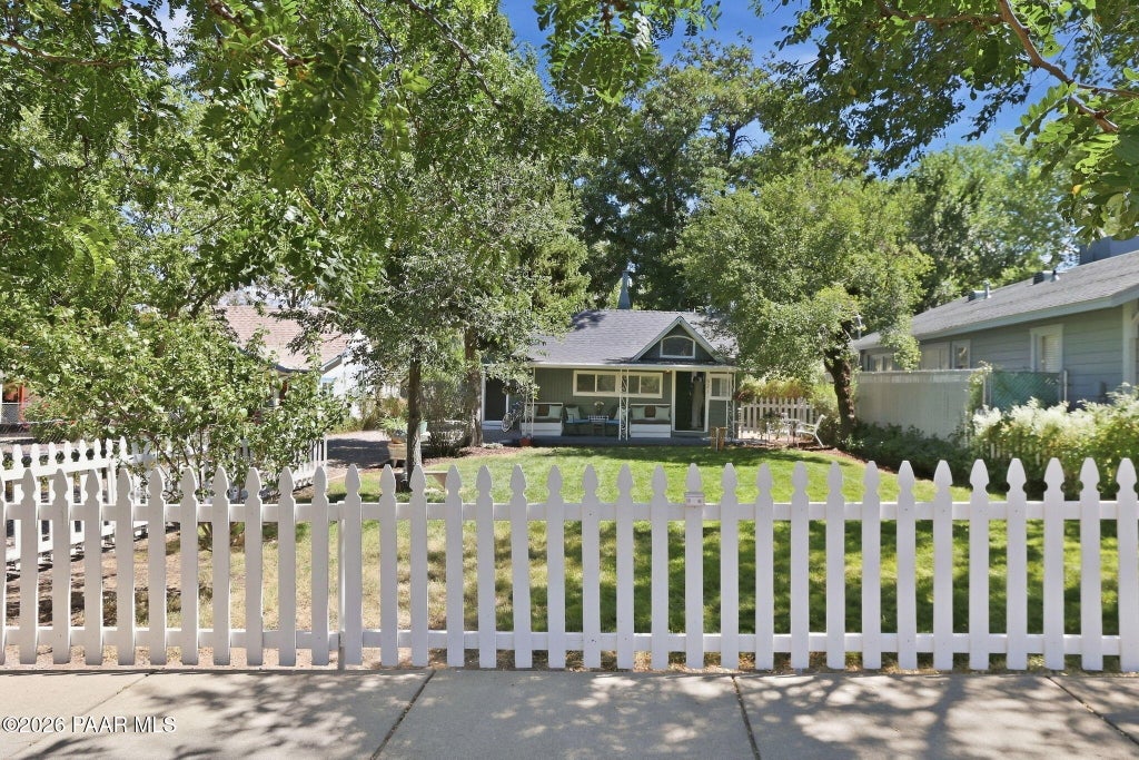 Photo of 321 N Virginia Street, Prescott, AZ 86301 (MLS # 1085106)
