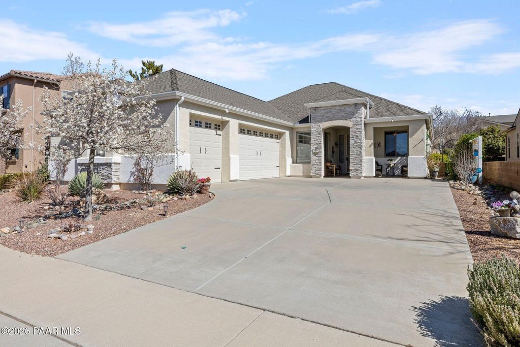 Photo of 6877 E Lynx Wagon Road, Prescott Valley, AZ 86314 (MLS # 1079901)