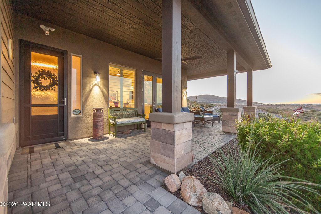 Photo of 1460 N Split Rail Trail, Prescott Valley, AZ 86314 (MLS # 1083010)