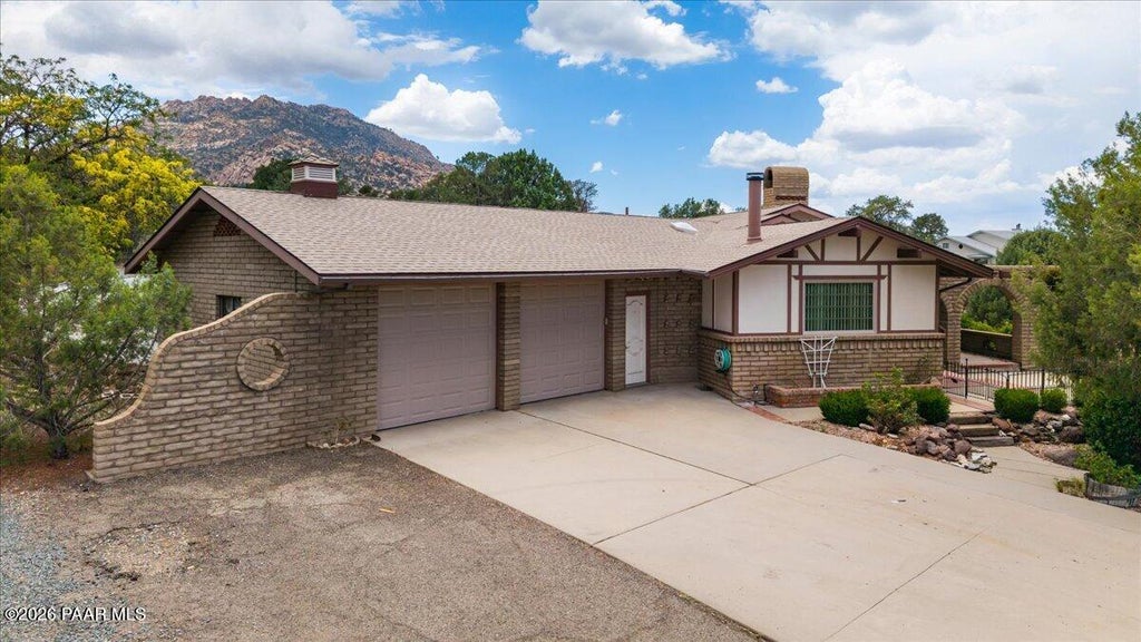 Photo of 6860 N Quail View Lane, Prescott, AZ 86305 (MLS # 1084235)