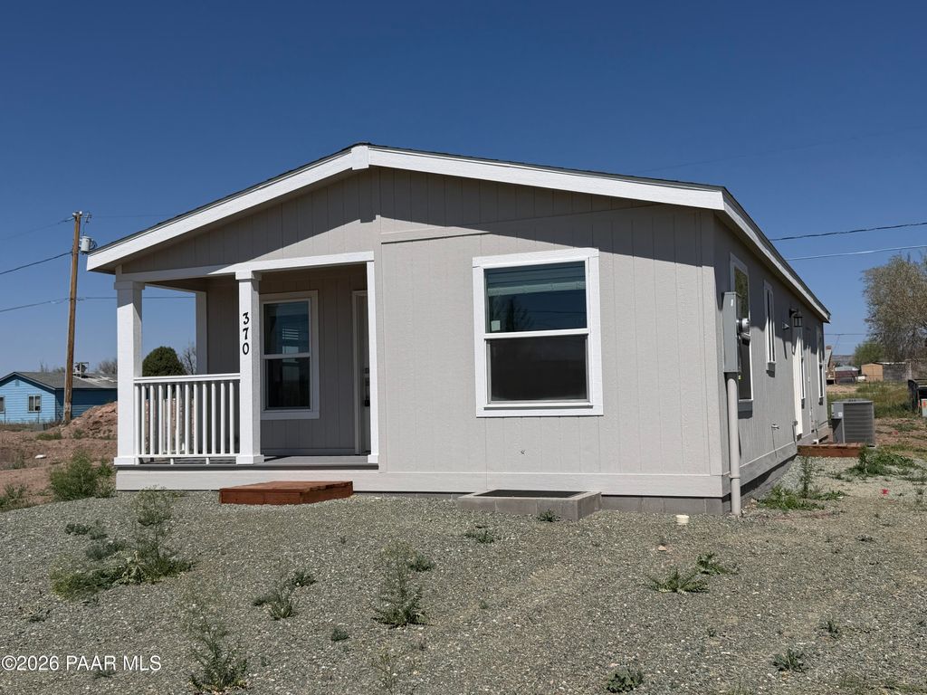 Photo of 370 W Venice Way, Paulden, AZ 86334 (MLS # 1081222)