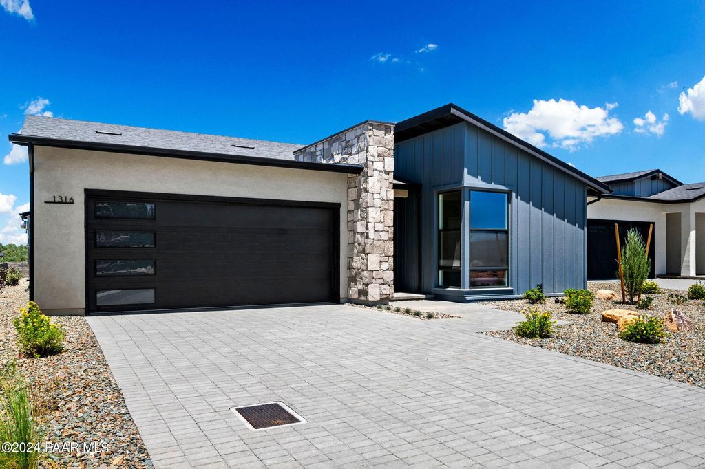 Photo of 1316 Rockwood Drive, Prescott, AZ 86305 (MLS # 1078195)