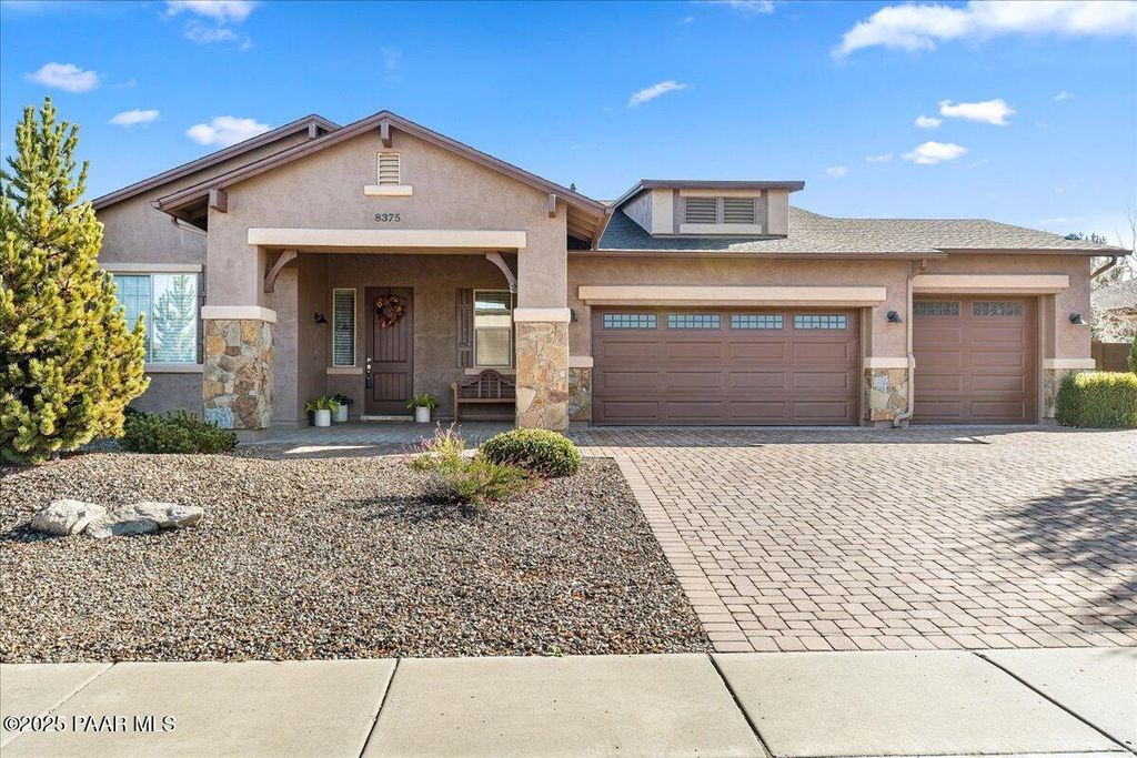 Photo of 8375 N Pepperbox Road, Prescott Valley, AZ 86315 (MLS # 1078002)