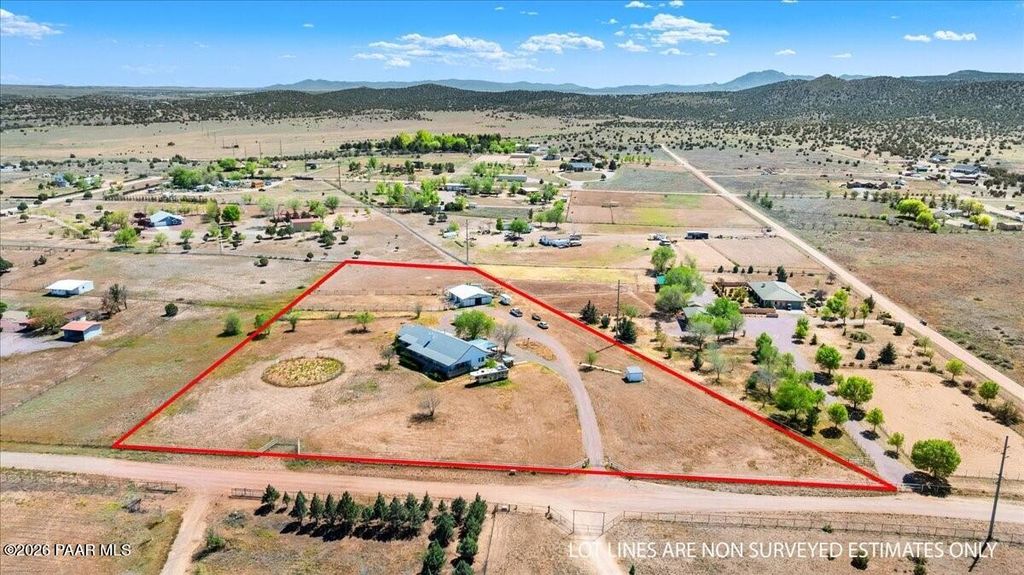 Photo of 1685 W Summer Trail, Paulden, AZ 86334 (MLS # 1081021)