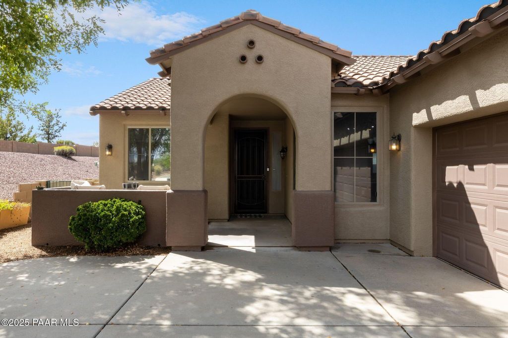 Photo of 7700 E Crooked Creek Trail, Prescott Valley, AZ 86314 (MLS # 1076728)