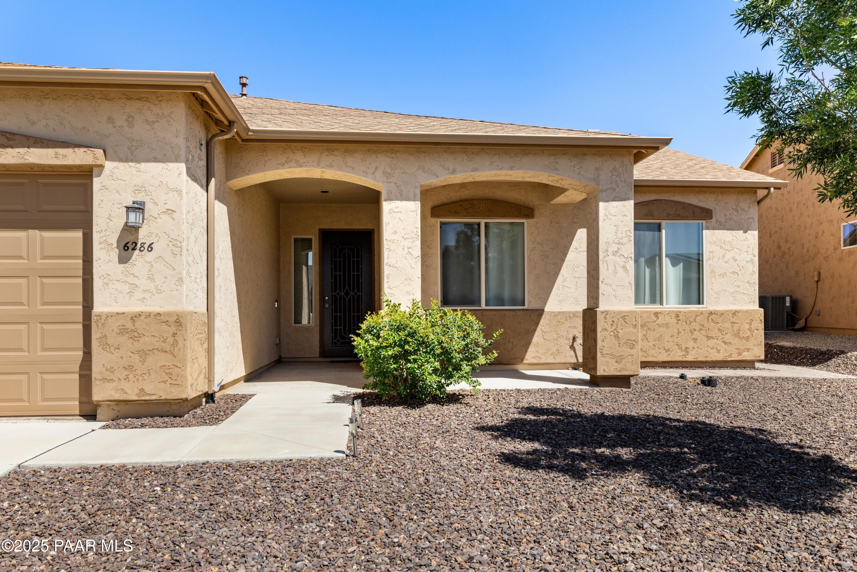 6286 E Livingston Loop