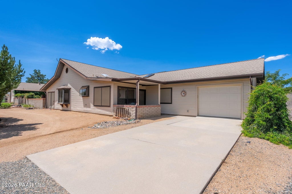 Photo of 3350 N Pine View Drive, Prescott Valley, AZ 86314 (MLS # 1085481)