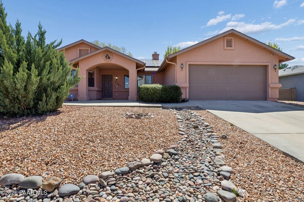 Photo of 7381 E Frisco Peaks, Prescott Valley, AZ 86315 (MLS # 1080651)