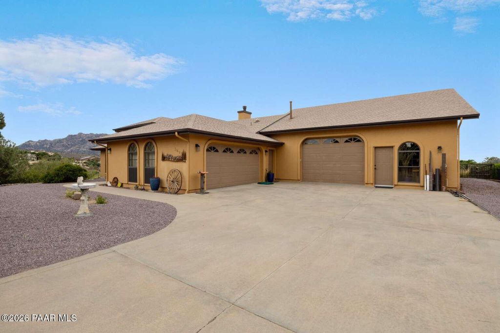 Photo of 1093 Fawn Lane, Prescott, AZ 86305 (MLS # 1080089)