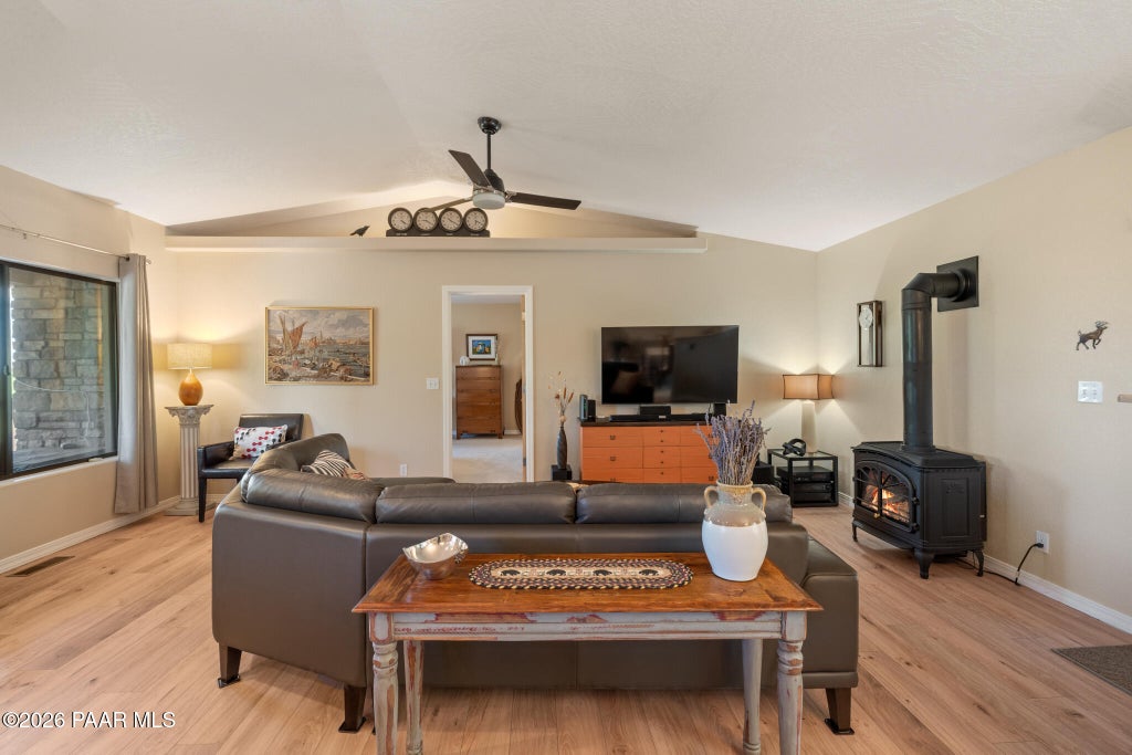 Photo of 963 Buck Hill Road, Prescott, AZ 86303 (MLS # 1083693)