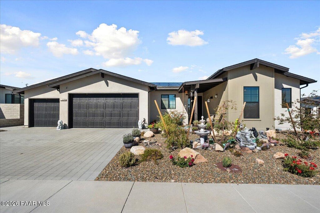 Photo of 5798 E Tyler Road #230, Prescott Valley, AZ 86314 (MLS # 1085747)