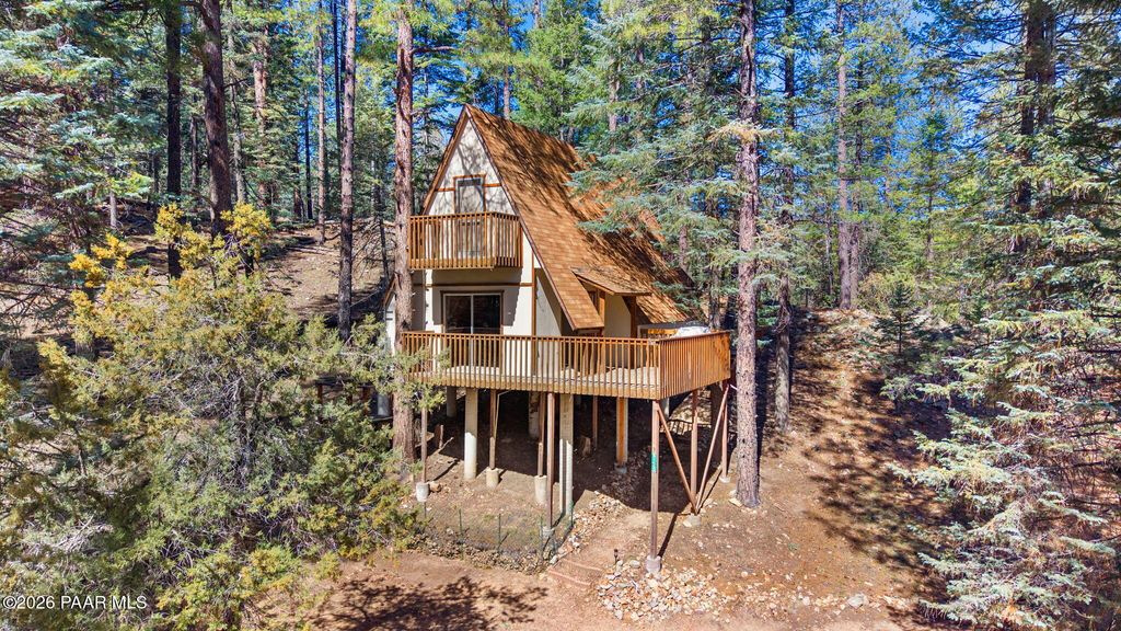 Photo of 8120 Short Circle, Prescott, AZ 86303 (MLS # 1080453)