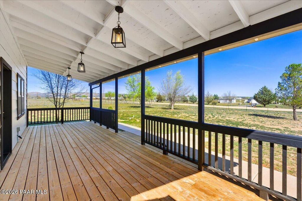 Photo of 25090 N High Desert Road, Paulden, AZ 86334 (MLS # 1080421)