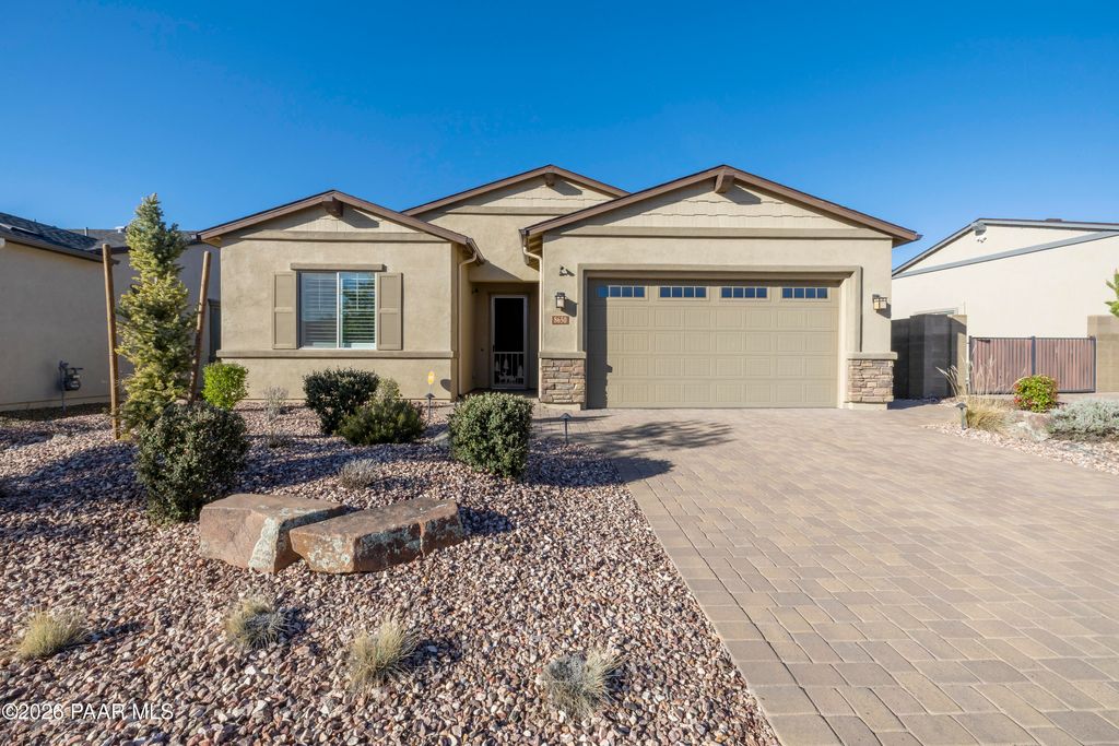 Photo of 8650 N Wandering Creek Road, Prescott Valley, AZ 86315 (MLS # 1081040)