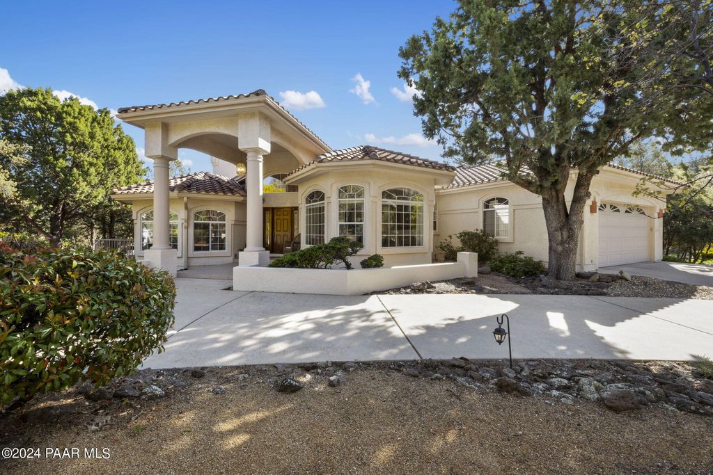 Photo of 623 Heather Brook Circle, Prescott, AZ 86303 (MLS # 1081554)