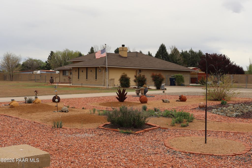 Photo of 1375 E New York Place, Chino Valley, AZ 86323 (MLS # 1083519)
