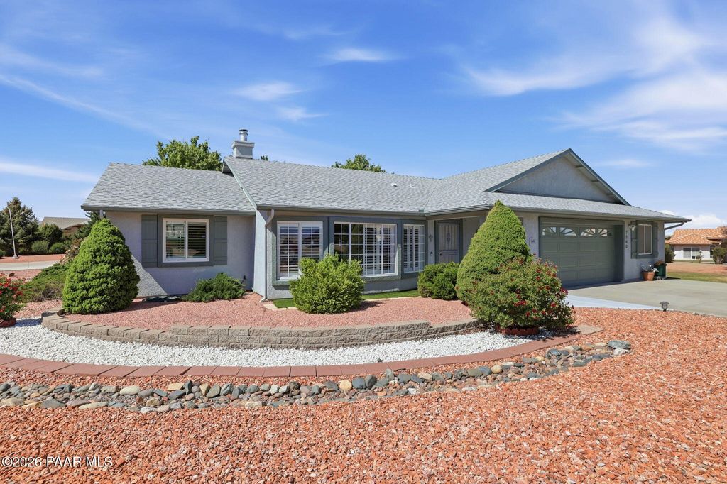 Photo of 7340 N Summit, Prescott Valley, AZ 86315 (MLS # 1081426)