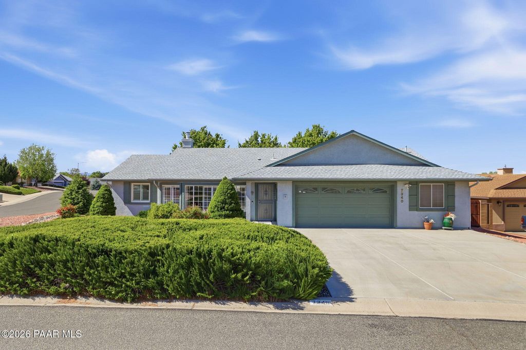 Photo of 7340 N Summit, Prescott Valley, AZ 86315 (MLS # 1081426)
