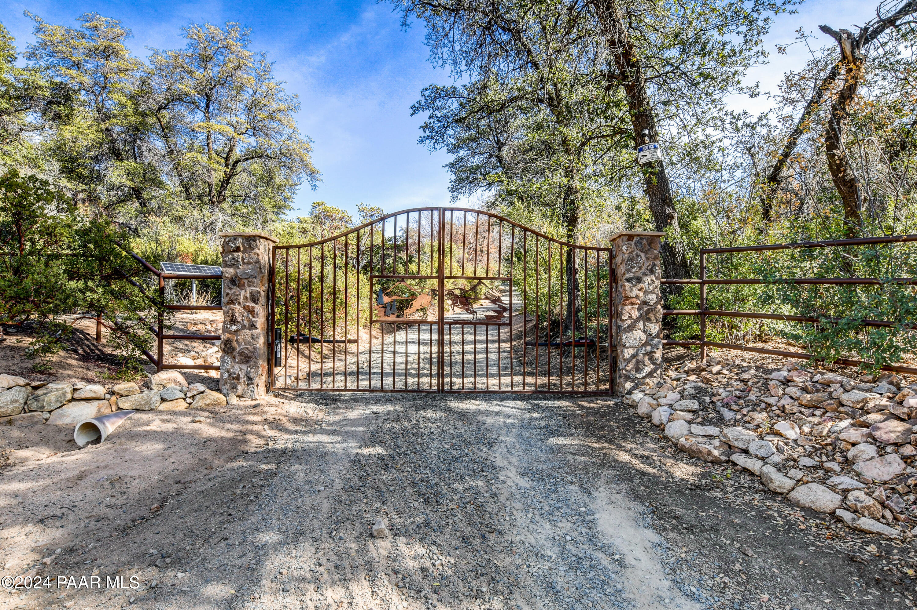 2611 N Kenwood Pass Road