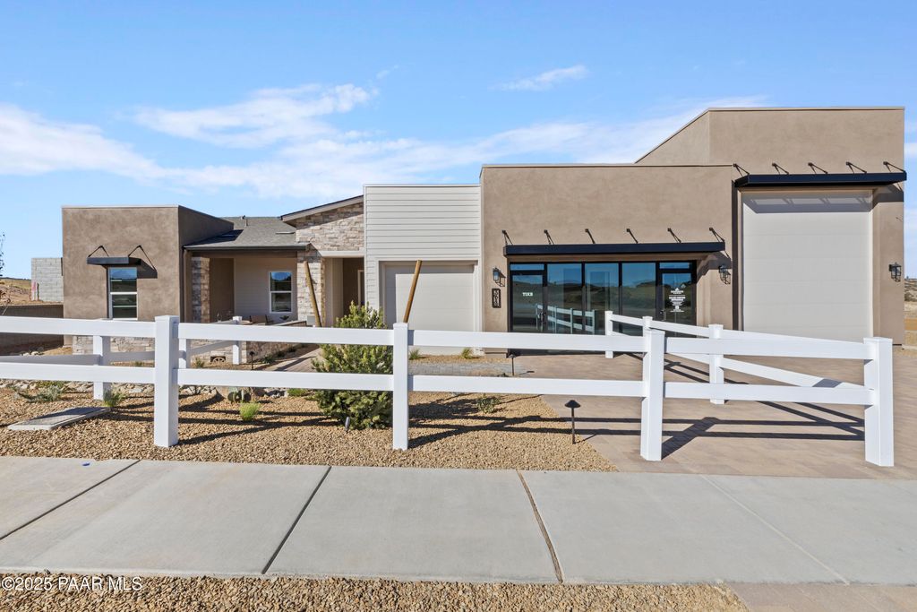 Photo of 5618 Sierra Point Court, Prescott, AZ 86305 (MLS # 1078420)