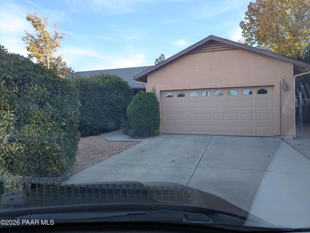 Photo of 8203 E Long Mesa Drive #B, Prescott Valley, AZ 86314 (MLS # 1078572)