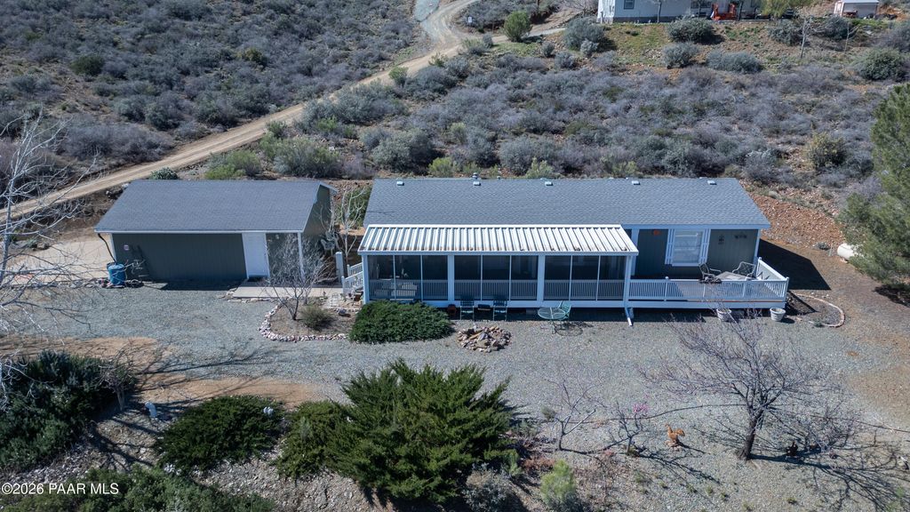 Photo of 13180 E Evergreen Trail, Mayer, AZ 86333 (MLS # 1080023)