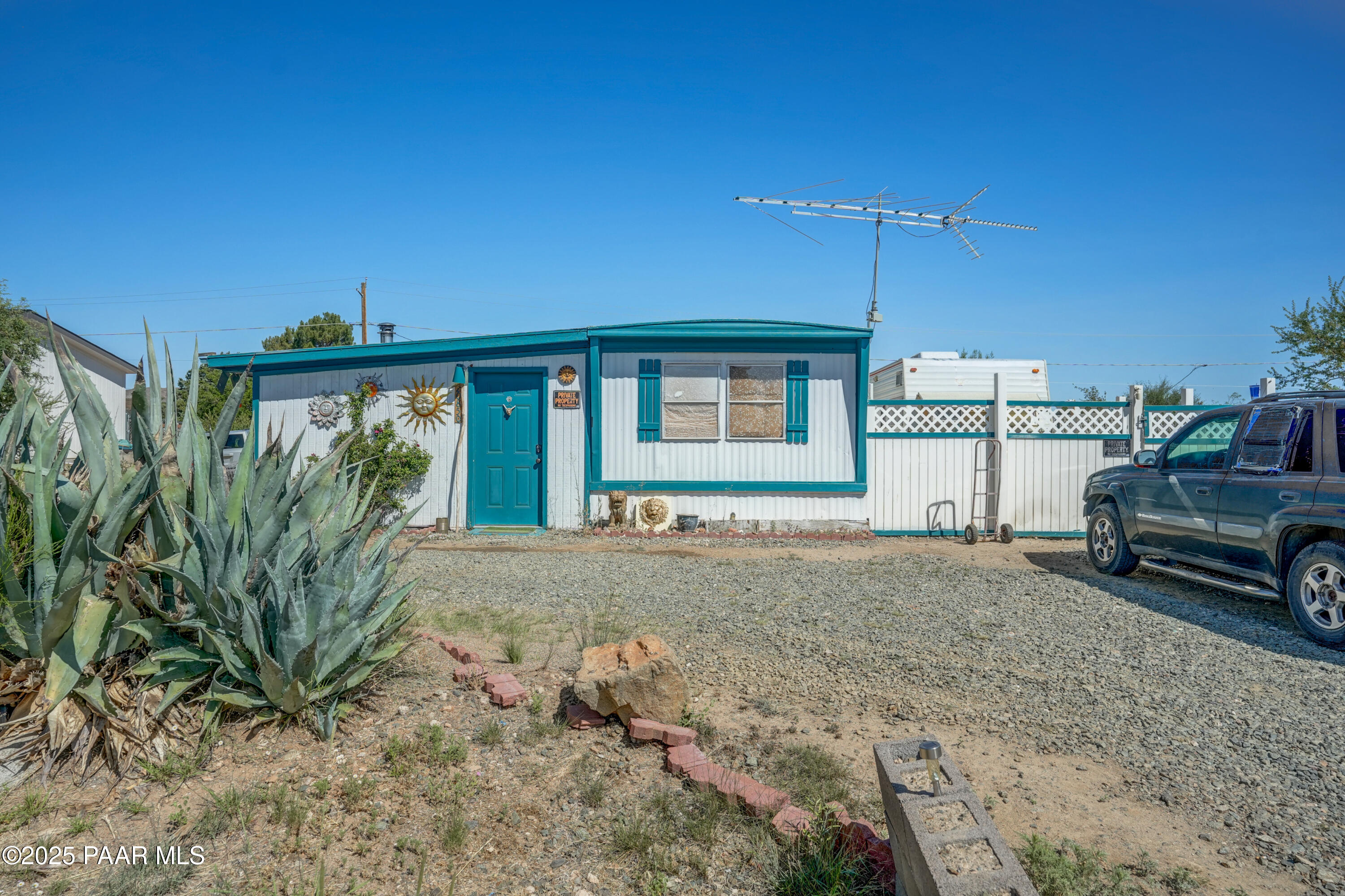 20850 E Cedar Drive