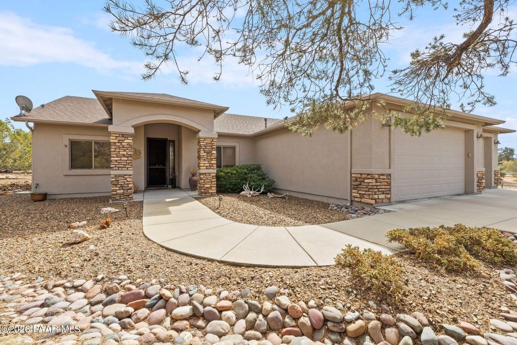 Photo of 5675 W Almosta Ranch Road, Prescott, AZ 86305 (MLS # 1079900)