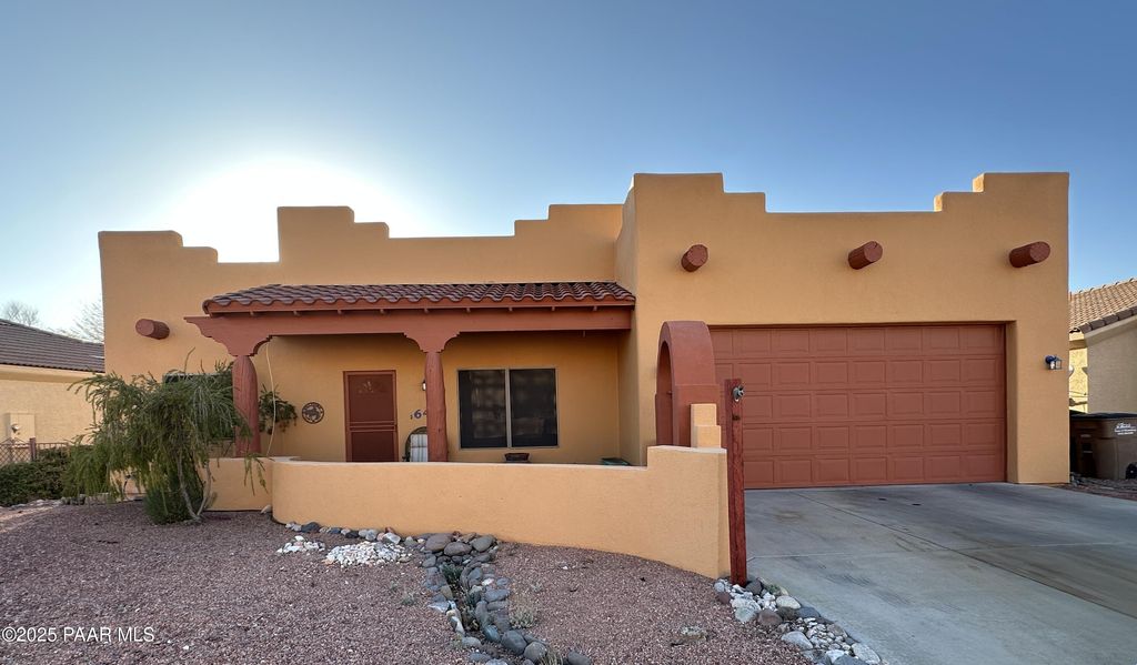 Photo of 640 Desert Canyon Road, Wickenburg, AZ 85390 (MLS # 1078724)