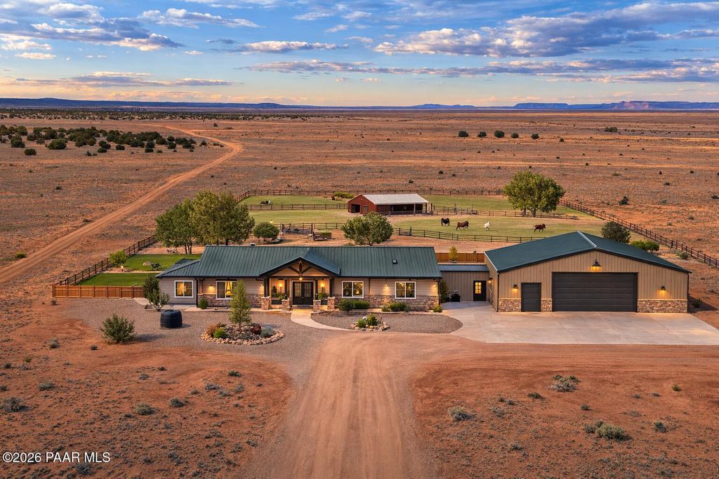 Photo of 170 Unnamed Way, Seligman, AZ 86337 (MLS # 1080202)