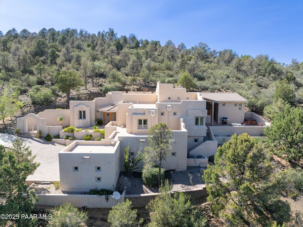 Photo of 628 W Lee Boulevard, Prescott, AZ 86303 (MLS # 1077467)