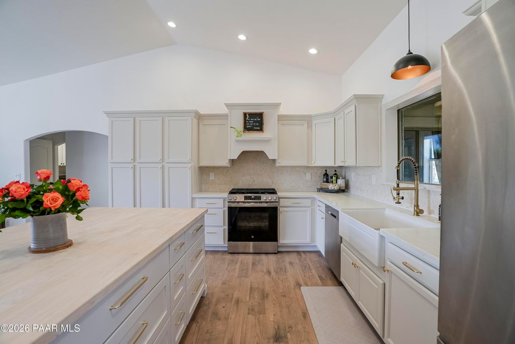 Photo of 7305 S Rigger Road, Mayer, AZ 86333 (MLS # 1082659)