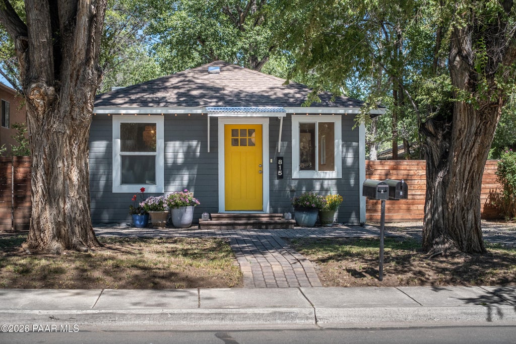 Photo of 815 Ruth Street, Prescott, AZ 86301 (MLS # 1083078)