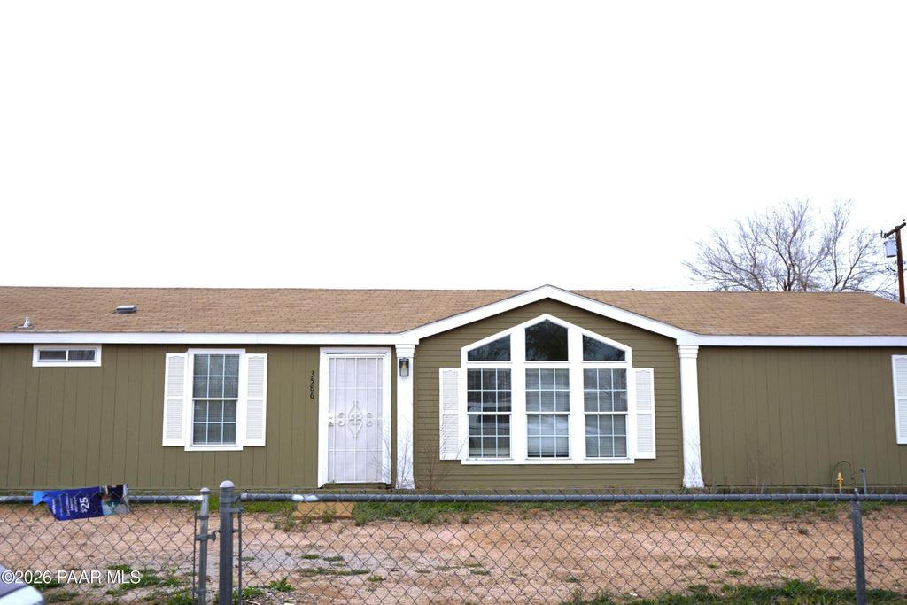 Photo of 3586 E Martin Lane, Kingman, AZ 86409 (MLS # 1078620)