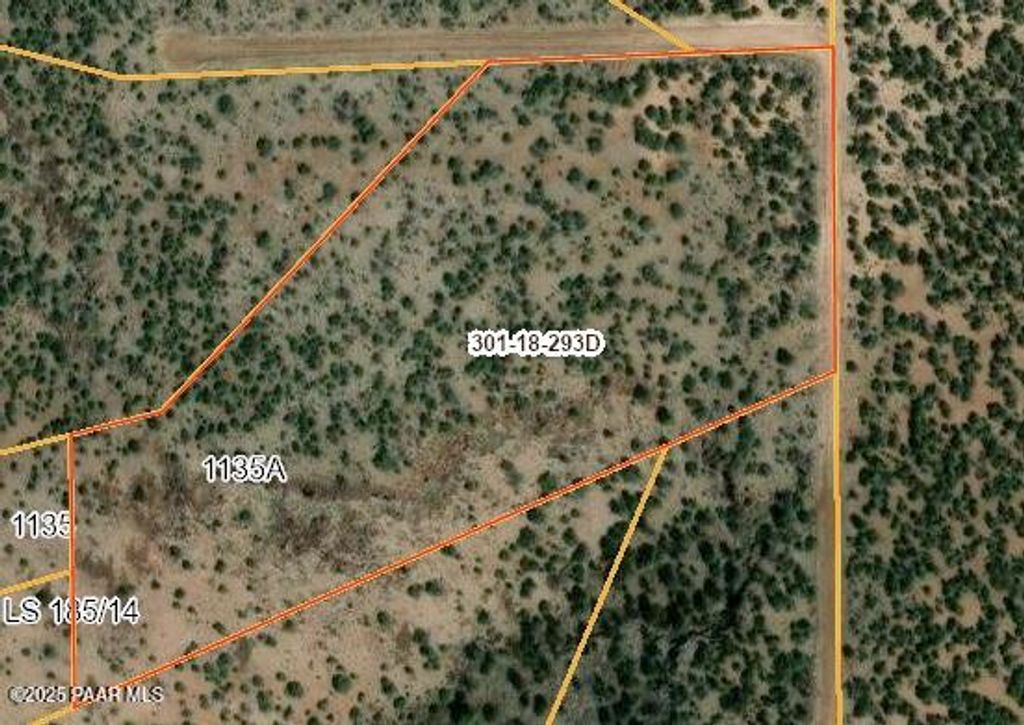 Photo of 0 30118293d, Seligman, AZ 86332 (MLS # 1077182)