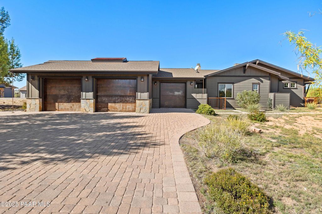 Photo of 15500 N Tyler Avenue, Prescott, AZ 86305 (MLS # 1077515)