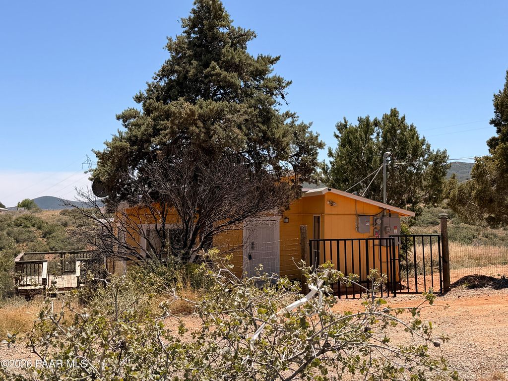 Photo of 9275 E Chestnut Hill Avenue, Dewey-Humboldt, AZ 86327 (MLS # 1081943)
