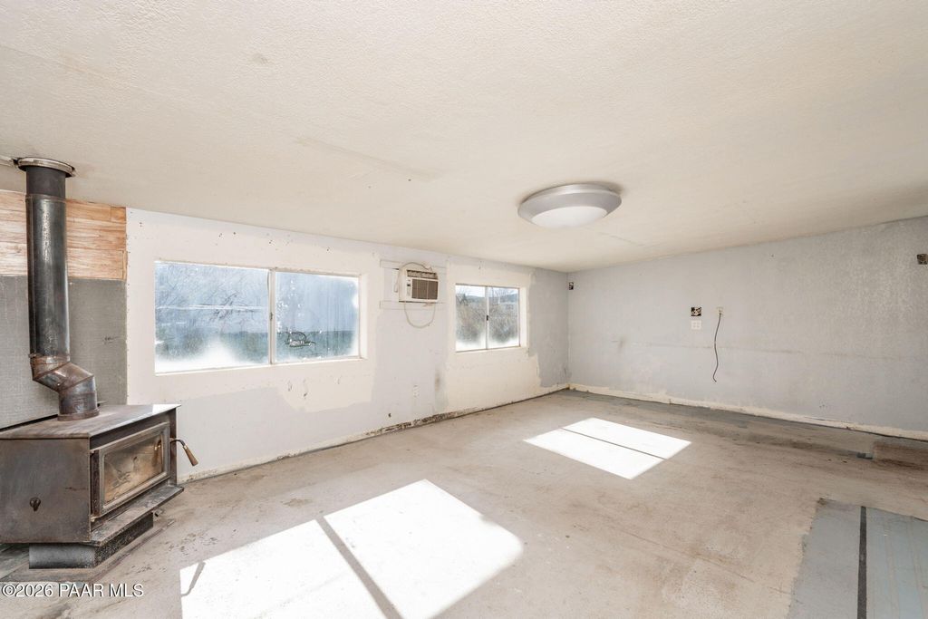 Photo of 20850 E Cedar Drive, Mayer, AZ 86333 (MLS # 1080072)