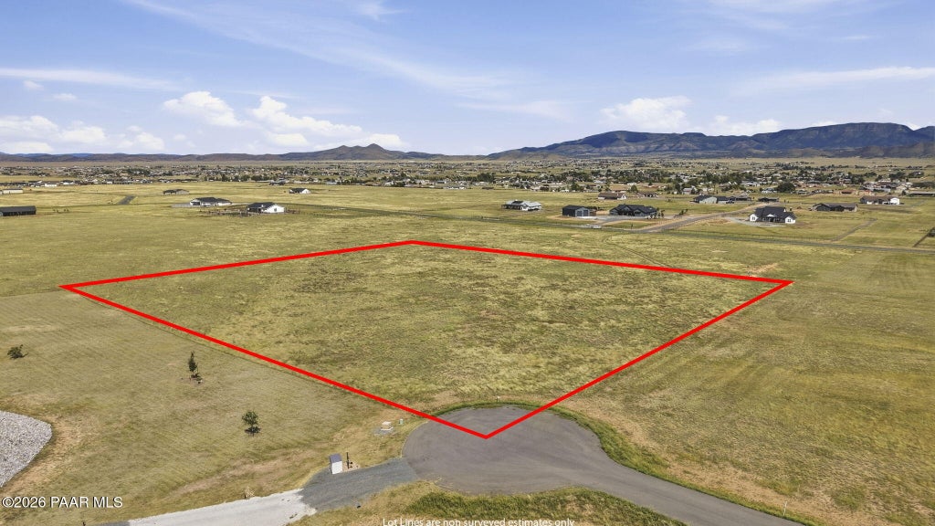 Photo of 6450 E Rabbit Hole Way, Prescott Valley, AZ 86315 (MLS # 1085379)