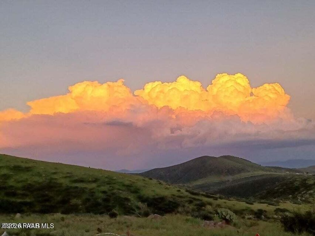 Photo of 10410 E Vaca Bonita Trl, Dewey-Humboldt, AZ 86329 (MLS # 1078797)