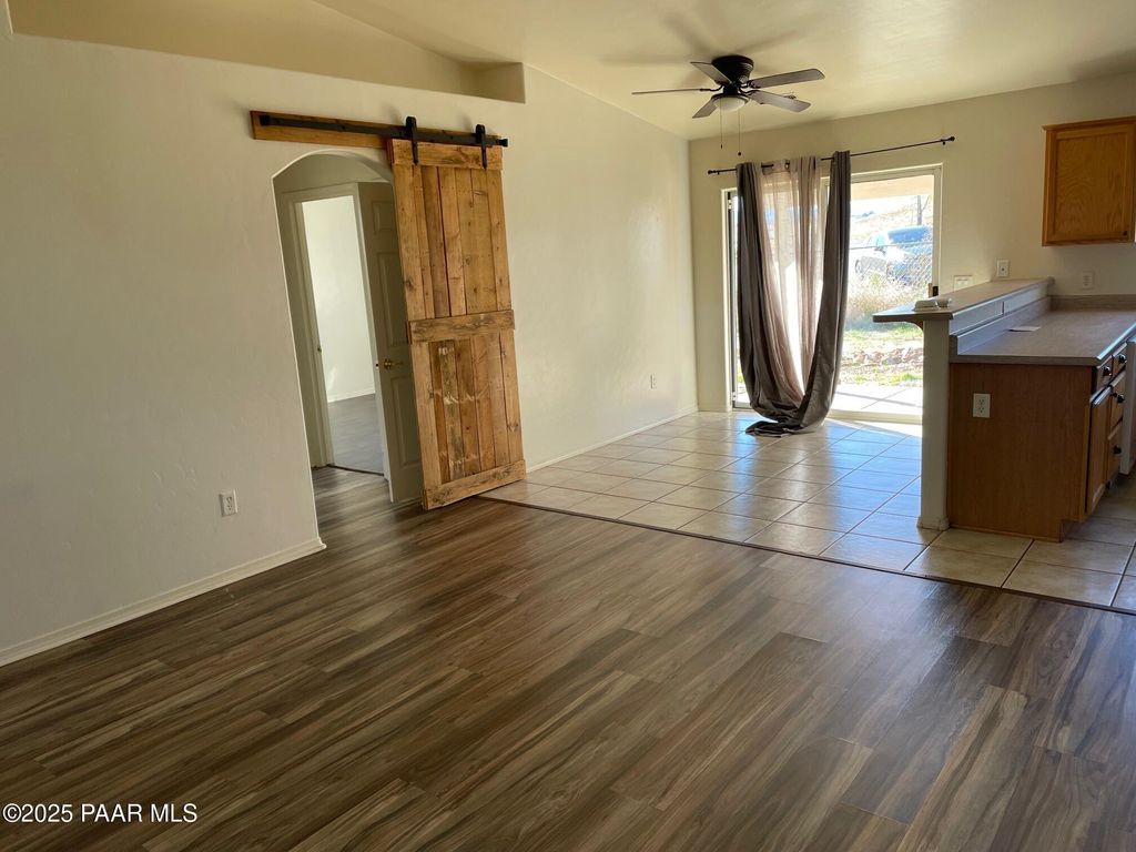 Photo of 6076 N Viewpoint Drive, Prescott Valley, AZ 86314 (MLS # 1078144)