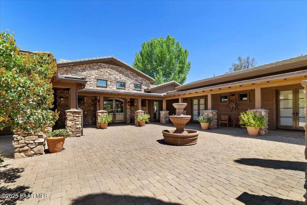 15345 N Badlands Circle